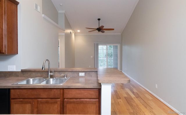 6600 TRILLIUM VILLAGE Lane 23, Independence Charter Township, MI 48346