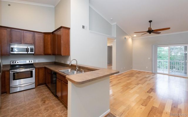 6600 TRILLIUM VILLAGE Lane 23, Independence Charter Township, MI 48346