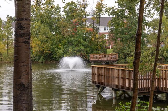 6600 TRILLIUM VILLAGE Lane 23, Independence Charter Township, MI 48346