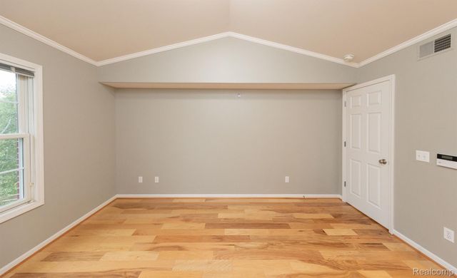 6600 TRILLIUM VILLAGE Lane 23, Independence Charter Township, MI 48346