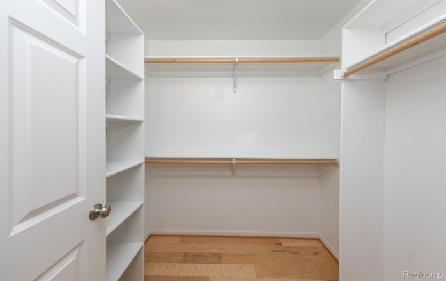 6600 TRILLIUM VILLAGE Lane 23, Independence Charter Township, MI 48346