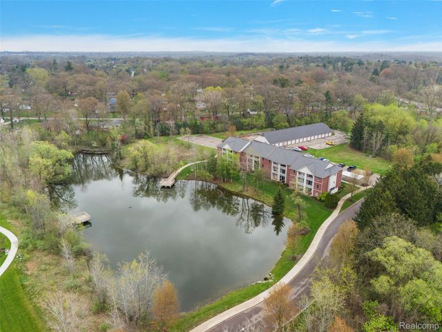 6600 TRILLIUM VILLAGE Lane 23, Independence Charter Township, MI 48346