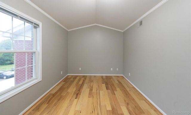 6600 TRILLIUM VILLAGE Lane 23, Independence Charter Township, MI 48346