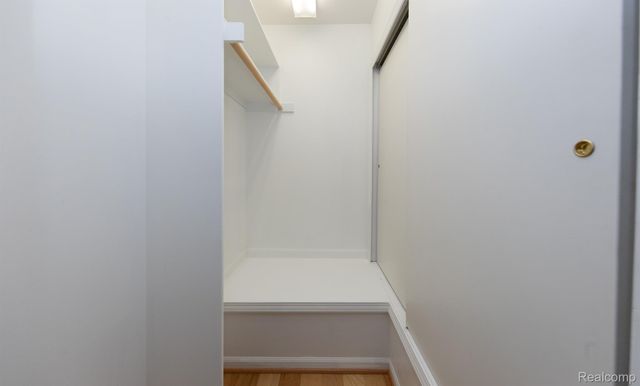 6600 TRILLIUM VILLAGE Lane 23, Independence Charter Township, MI 48346