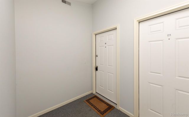 6600 TRILLIUM VILLAGE Lane 23, Independence Charter Township, MI 48346