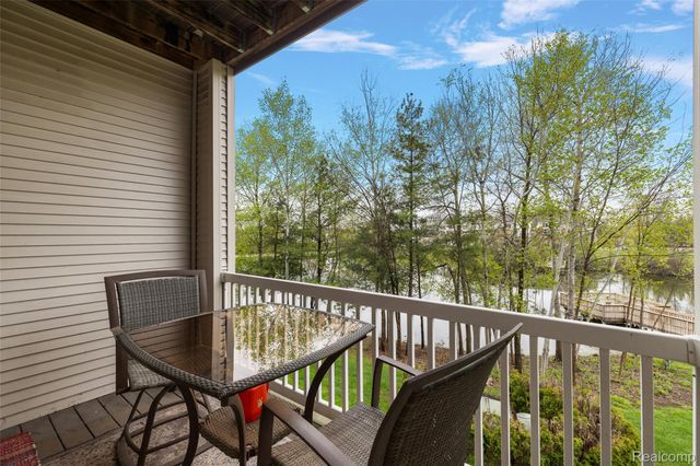 6600 TRILLIUM VILLAGE Lane 23, Independence Charter Township, MI 48346