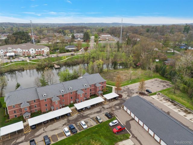 6600 TRILLIUM VILLAGE Lane 23, Independence Charter Township, MI 48346