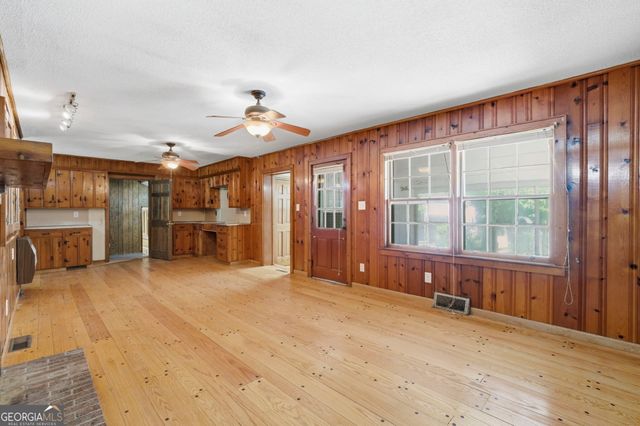 175 Riverside Drive, Summerville, GA 30747