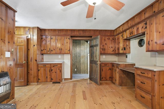 175 Riverside Drive, Summerville, GA 30747