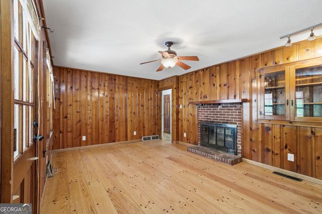 175 Riverside Drive, Summerville, GA 30747
