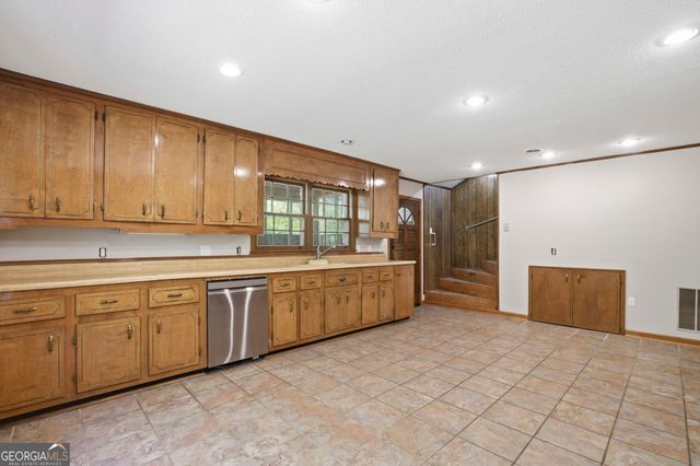 175 Riverside Drive, Summerville, GA 30747