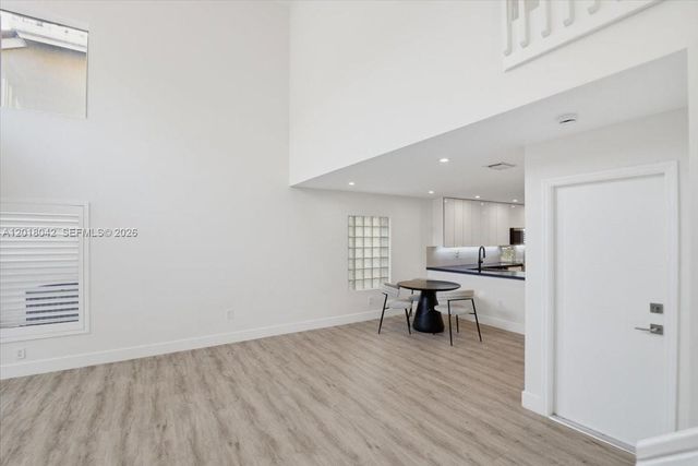 1135 Oysterwood St, Hollywood, FL 33019