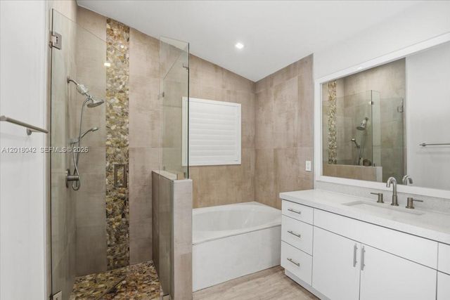 1135 Oysterwood St, Hollywood, FL 33019
