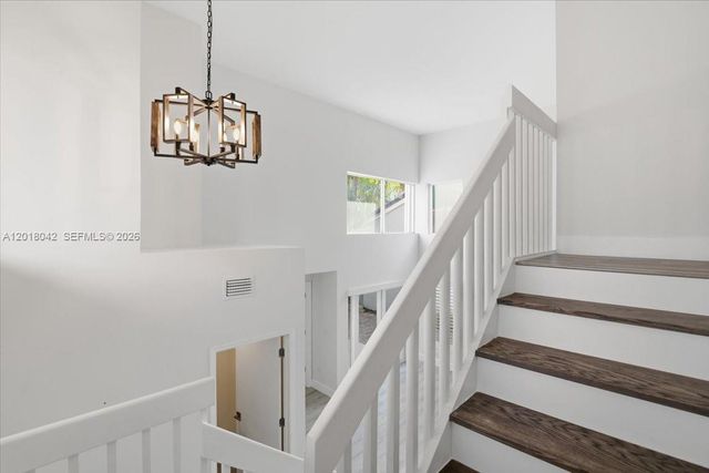 1135 Oysterwood St, Hollywood, FL 33019
