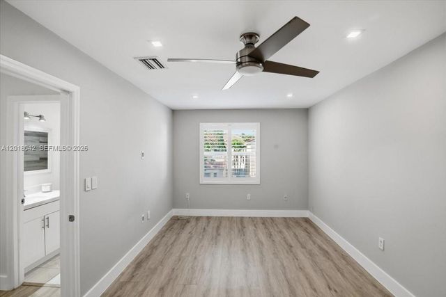 1135 Oysterwood St, Hollywood, FL 33019