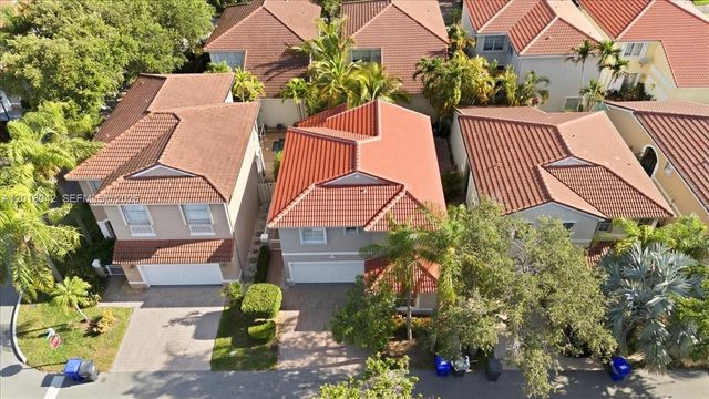 1135 Oysterwood St, Hollywood, FL 33019