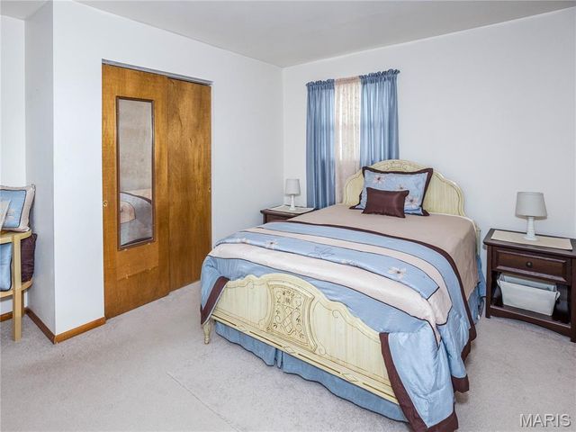 113 Ridgemoor Drive, Glen Carbon, IL 62034
