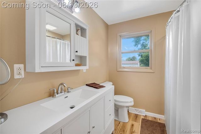 6776 Farley Road, Pinckney, MI 48169