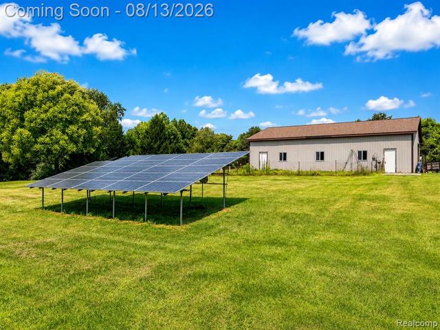 6776 Farley Road, Pinckney, MI 48169