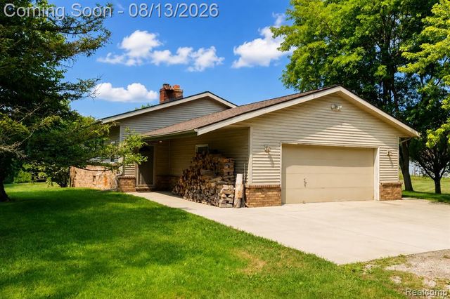 6776 Farley Road, Pinckney, MI 48169