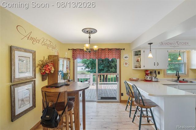 6776 Farley Road, Pinckney, MI 48169