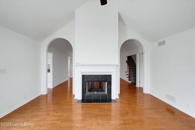 1705 Anchorage Ct, Prospect, KY 40059