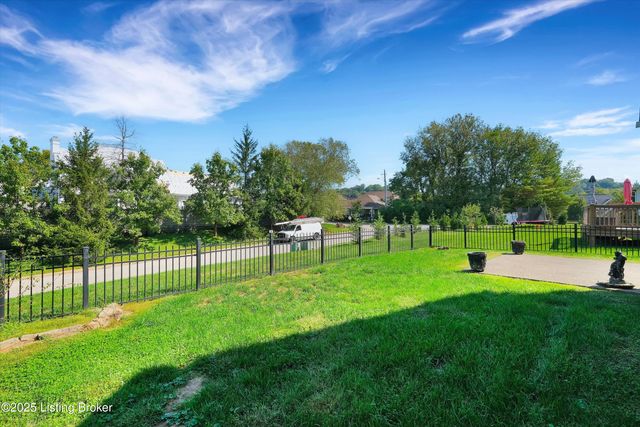 1705 Anchorage Ct, Prospect, KY 40059