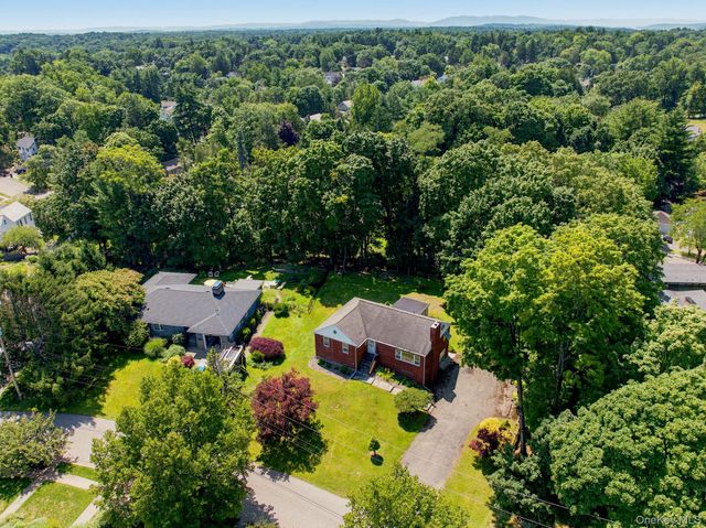 13 Osborne Road, Poughkeepsie, NY 12601