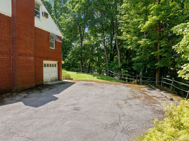 13 Osborne Road, Poughkeepsie, NY 12601