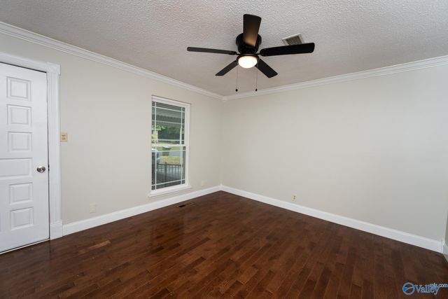 2630 Thornhill Road, Huntsville, AL 35810