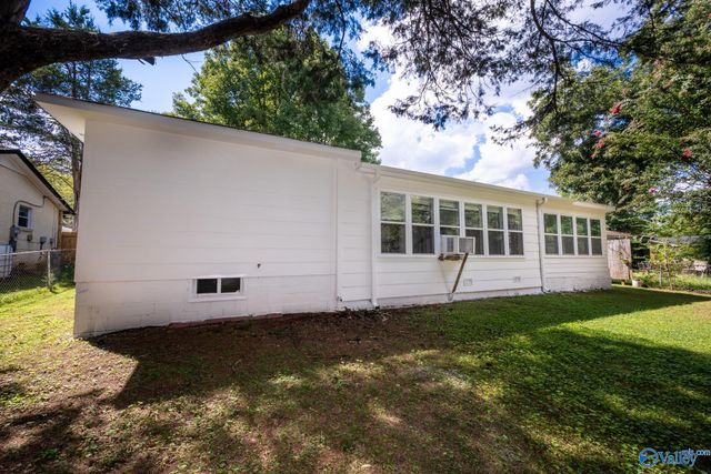 2630 Thornhill Road, Huntsville, AL 35810