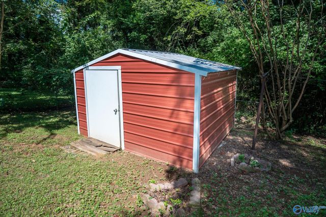 2630 Thornhill Road, Huntsville, AL 35810