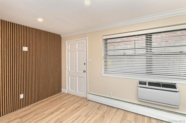 80 Lincoln Avenue A6, Rockville Centre, NY 11750