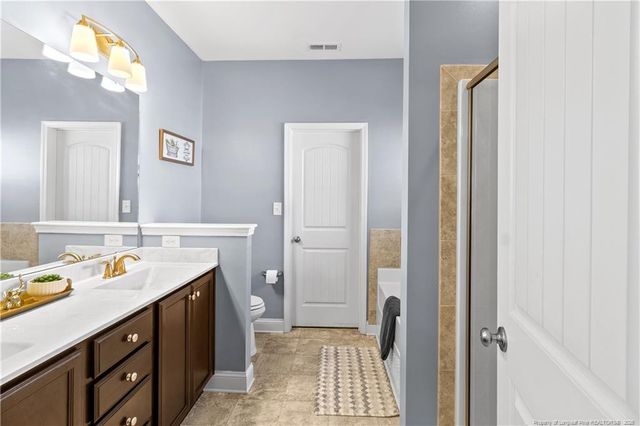 6440 Bretton Woods Drive, Hope Mills, NC 28348