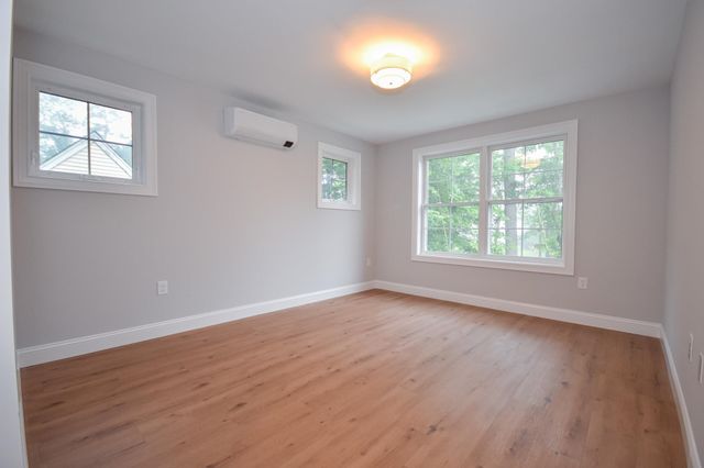 20 Auburn Street, Dover, NH 03820