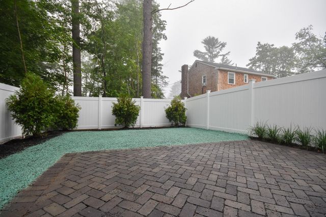 20 Auburn Street, Dover, NH 03820