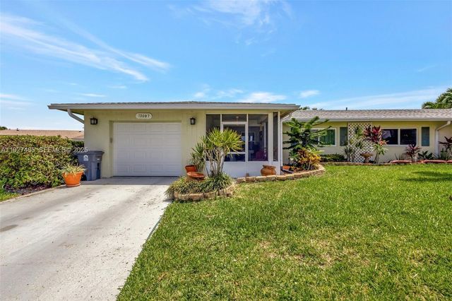 13097 Via Minerva, Delray Beach, FL 33484