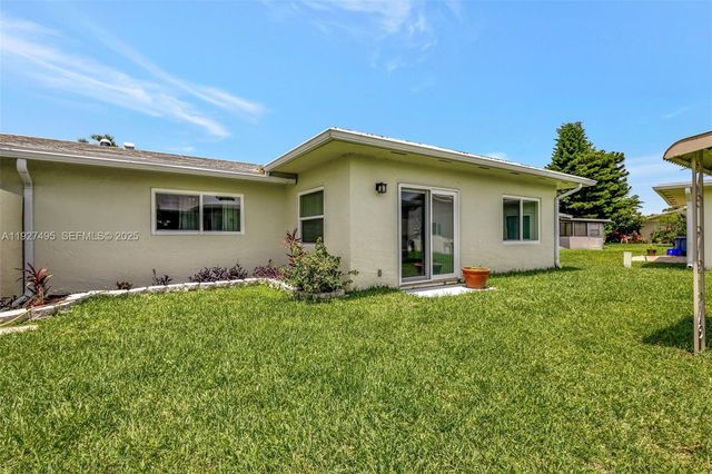 13097 Via Minerva, Delray Beach, FL 33484