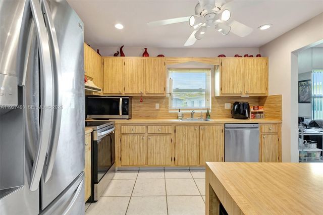 13097 Via Minerva, Delray Beach, FL 33484