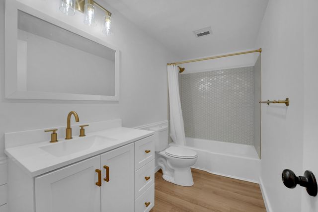 5203 NE 24th Terrace B207, Fort Lauderdale, FL 33308