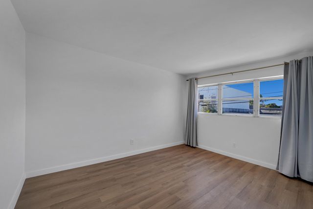 5203 NE 24th Terrace B207, Fort Lauderdale, FL 33308