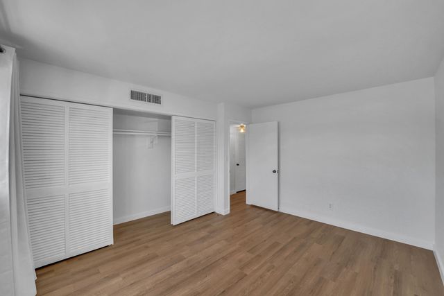 5203 NE 24th Terrace B207, Fort Lauderdale, FL 33308