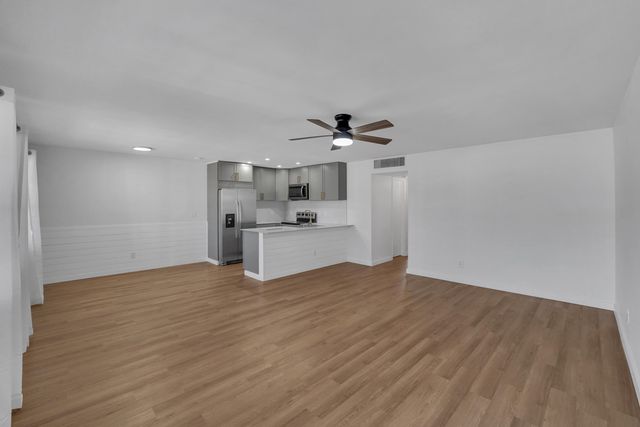 5203 NE 24th Terrace B207, Fort Lauderdale, FL 33308