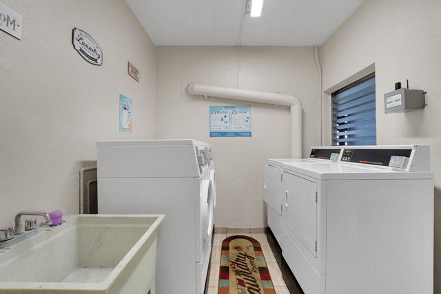 5203 NE 24th Terrace B207, Fort Lauderdale, FL 33308