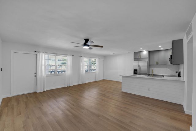 5203 NE 24th Terrace B207, Fort Lauderdale, FL 33308