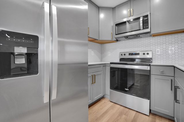 5203 NE 24th Terrace B207, Fort Lauderdale, FL 33308