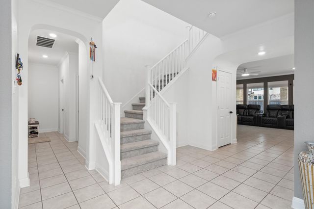 1201 Euless LN, Leander, TX 78641