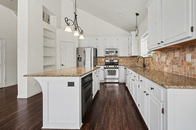 2221 Pittner Lane, Plano, TX 75025