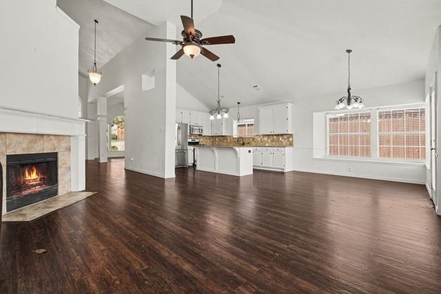2221 Pittner Lane, Plano, TX 75025