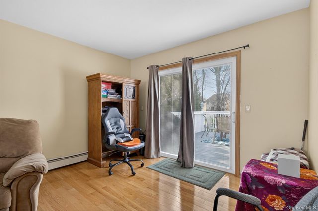16 Carlisle Way, Washingtonville, NY 10992